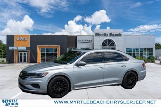 Used 2021 Volkswagen Passat 2.0T SE image 1