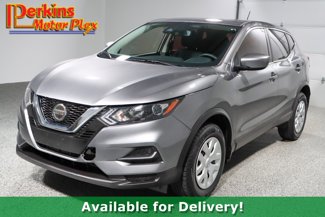 Used 2020 Nissan Rogue Sport S image 1