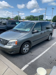 Used 2004 Ford Freestar SE image 1