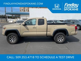 Used 2017 Toyota Tacoma 4x4 Access Cab image 1