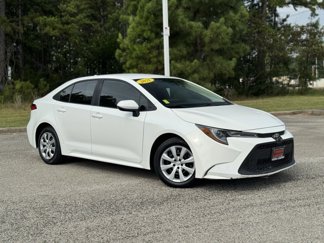 Used 2021 Toyota Corolla LE image 1