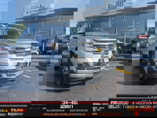 Used 2017 Chevrolet Traverse LT image 1