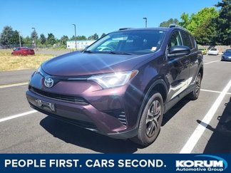 Used 2016 Toyota RAV4 LE image 1