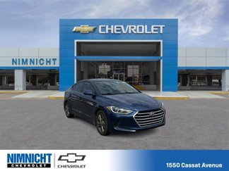 Used 2017 Hyundai Elantra SE image 1