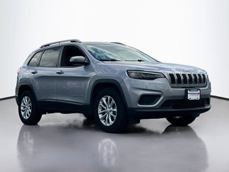 Used 2020 Jeep Cherokee Latitude w/ Cold Weather Group image 1