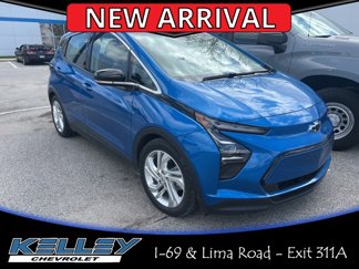 Used 2022 Chevrolet Bolt LT w/ Driver Confidence Package image 1