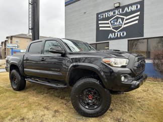 Used 2020 Toyota Tacoma TRD Sport image 1