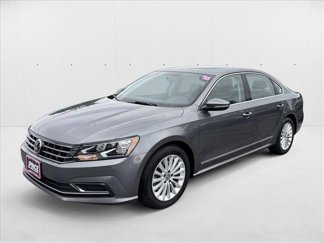 Used 2016 Volkswagen Passat 1.8T SE image 1