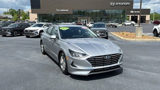 Used 2022 Hyundai Sonata SE image 1