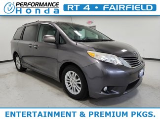 Used 2013 Toyota Sienna XLE image 1