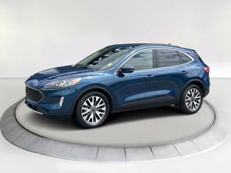 Used 2020 Ford Escape Titanium video 1