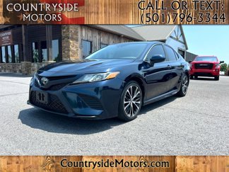 Used 2018 Toyota Camry SE image 1