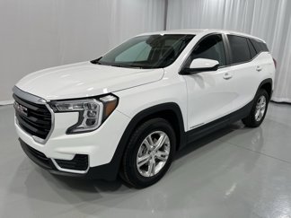 Used 2023 GMC Terrain SLE image 1