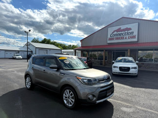 Used 2019 Kia Soul + image 1