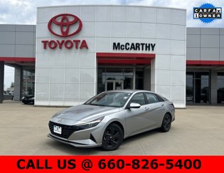 Used 2023 Hyundai Elantra SEL image 1