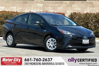 Used 2021 Toyota Prius LE image 1