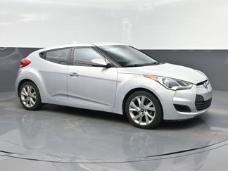 Used 2016 Hyundai Veloster image 1