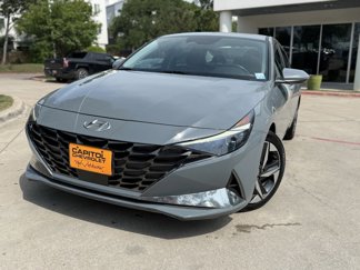 Used 2021 Hyundai Elantra Limited image 1
