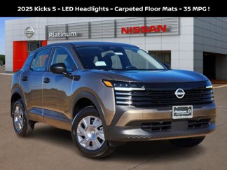 New 2025 Nissan Kicks S image 1