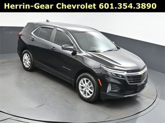 Used 2023 Chevrolet Equinox LT image 1
