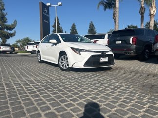 Used 2021 Toyota Corolla LE image 1