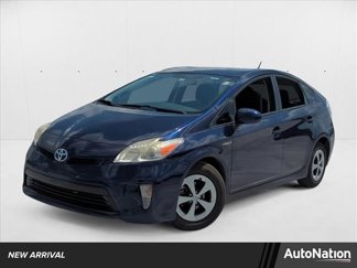 Used 2014 Toyota Prius Two image 1