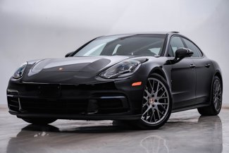 Used 2019 Porsche Panamera 4 image 1