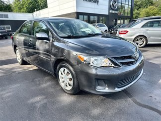 Used 2011 Toyota Corolla LE image 1
