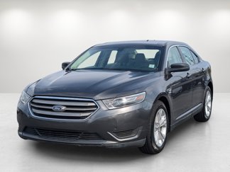 Used 2015 Ford Taurus SE image 1