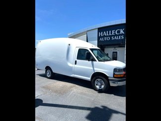 Used 2015 Chevrolet Express 3500 image 1