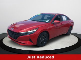 Certified 2022 Hyundai Elantra SEL w/ Cargo Package image 1