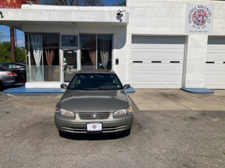 Used 1999 Toyota Camry LE image 1