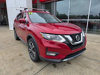 Used 2017 Nissan Rogue SL image 1