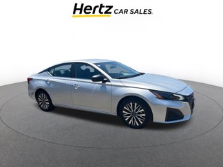 Used 2024 Nissan Altima 2.5 SV image 1