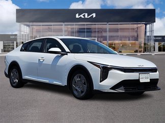 Certified 2025 Kia K4 LX image 1