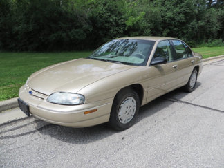 Used 1999 Chevrolet Lumina w/ Preferred Equipment Group 1 image 1