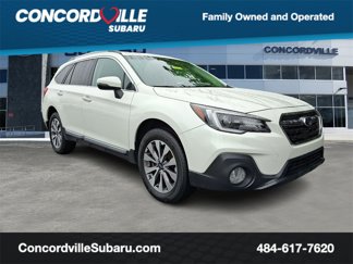 Used 2018 Subaru Outback 3.6R Touring image 1