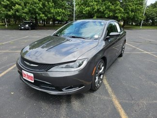 Used 2015 Chrysler 200 S image 1