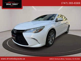 Used 2015 Toyota Camry SE image 1