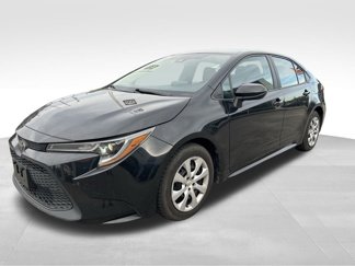Used 2022 Toyota Corolla LE image 1