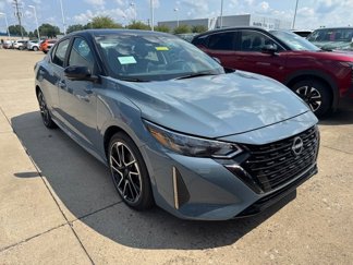 New 2025 Nissan Sentra SR image 1