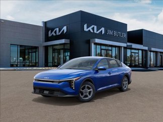 New 2025 Kia K4 LXS image 1