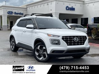 Used 2022 Hyundai Venue SEL image 1