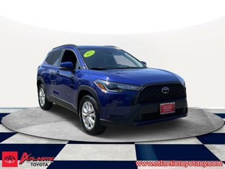 Certified 2022 Toyota Corolla Cross LE image 1