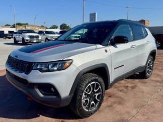 Used 2024 Jeep Compass Trailhawk image 1
