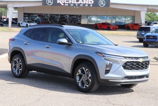 New 2025 Chevrolet Trax LT w/ Driver Confidence Package image 1