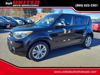 Used 2014 Kia Soul + image 1