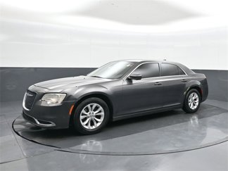 Used 2015 Chrysler 300 Limited image 1