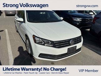 Used 2017 Volkswagen Passat 1.8T SE image 1