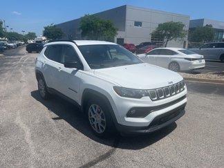 Used 2022 Jeep Compass Latitude image 1